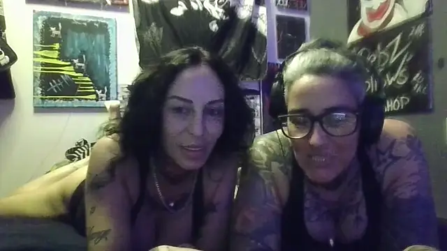inkdhollow1 online show from May 6, 7:12 am