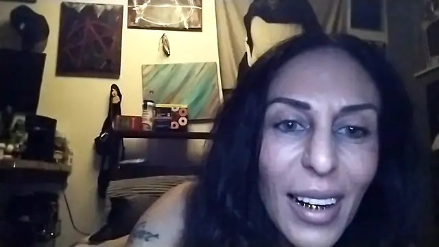 Snapshot of inkdhollow1 chatting on October 3, 2:48 am inkdhollow1 online show from October 3, 2:48 am