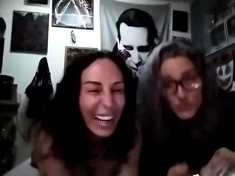 Snapshot of inkdhollow1 chatting on October 19, 4:48 am inkdhollow1 online show from October 19, 4:48 am