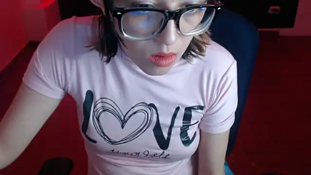 cristal hills 19 online show from February 13, 5:35 pm