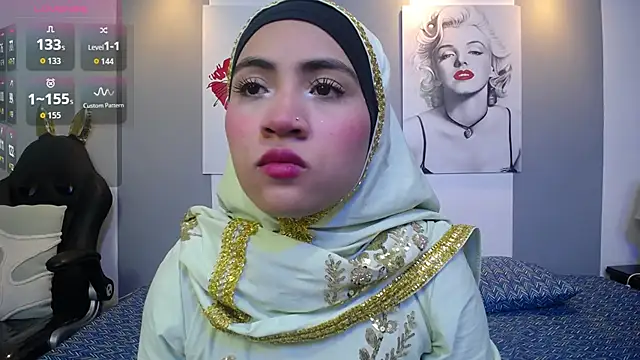 Neesha   online show from November 17, 8:13 pm