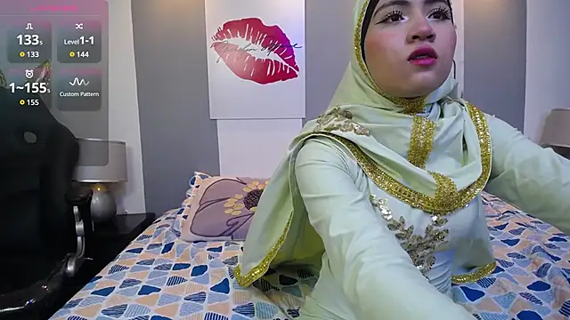 Neesha   online show from October 23, 8:18 pm