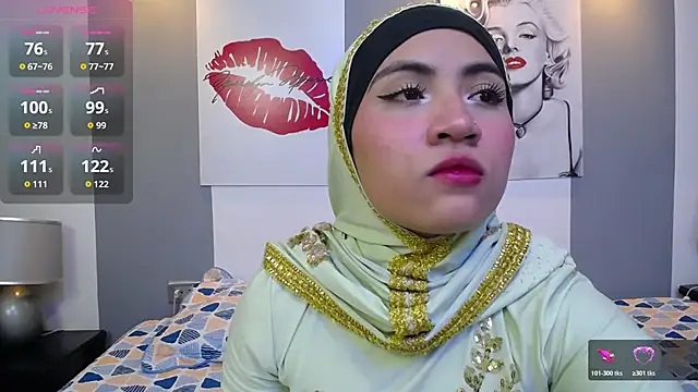 Neesha   online show from November 8, 8:01 pm