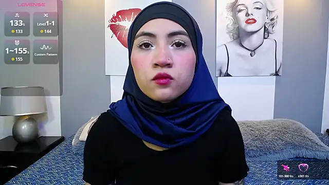 Neesha   online show from November 14, 7:28 pm