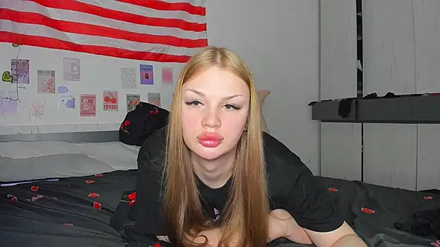 Snapshot of sashadeliii chatting on December 2, 12:29 pm sashadeliii online show from December 2, 12:29 pm