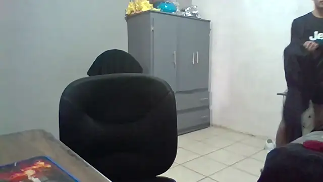 feetbooy online show from January 16, 9:52 pm