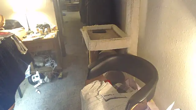 AlickleStiff online show from April 19, 3:18 am