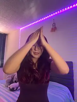 saramooon online show from November 28, 1:11 pm