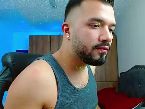 mathewv  online show from November 28, 5:07 am