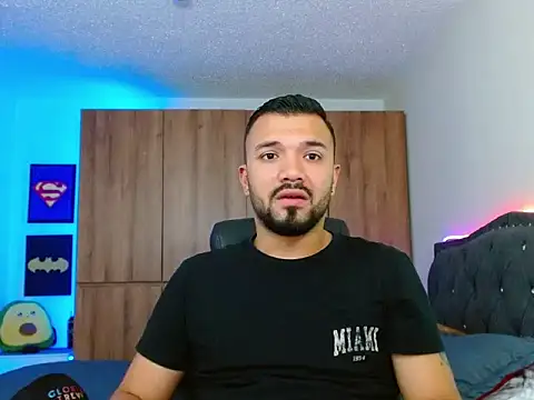 mathewv  online show from November 15, 3:32 am