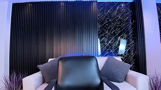 VenusCooper online show from November 24, 6:52 pm