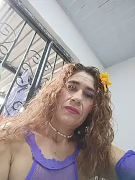 Dirty-Divorced-mother7 online show from May 21, 7:00 pm