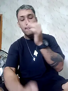favelaboy10 online show from December 21, 12:51 pm