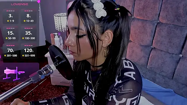 susi hot13 online show from February 12, 8:30 pm