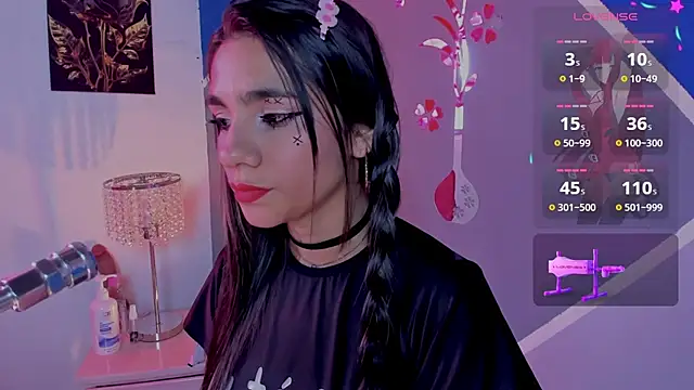 susi hot13 online show from December 15, 8:47 pm