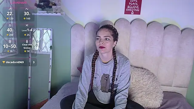 Snapshot of BiancaLuxx_ chatting on December 18, 11:36 am BiancaLuxx online show from December 18, 11:36 am