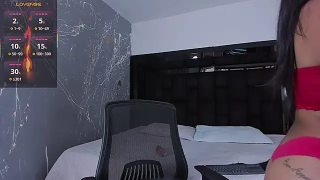 Snapshot of LiaClarck_ chatting on November 20, 9:15 pm LiaClarck online show from November 20, 9:15 pm