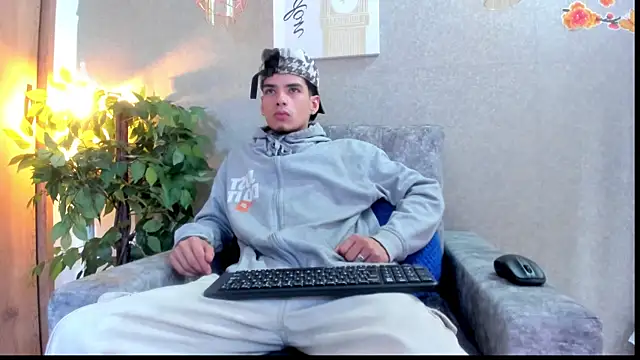 Axelwiliams online show from October 8, 6:19 pm
