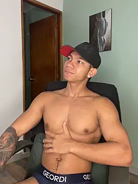 jackson cruz online show from November 12, 5:06 pm