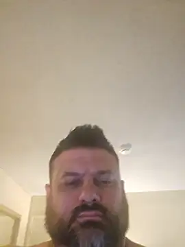 Snapshot of Roddog18 chatting on May 27, 1:48 am Roddog18 online show from May 27, 1:48 am