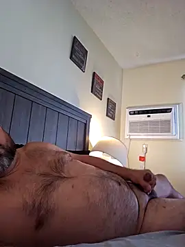 Roddog18 online show from March 8, 7:50 pm