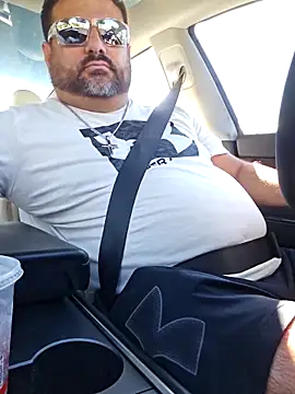 Roddog18 online show from March 20, 5:25 pm