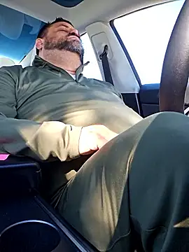 Roddog18 online show from January 9, 6:04 pm