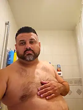 Roddog18 online show from December 20, 7:22 am