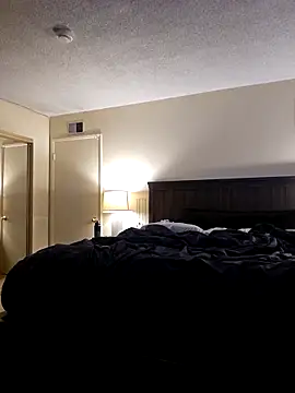 Roddog18 online show from March 21, 5:30 am