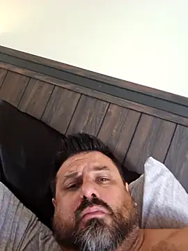 Roddog18 online show from September 30, 8:26 pm
