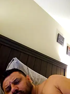 Roddog18 online show from January 7, 8:30 am