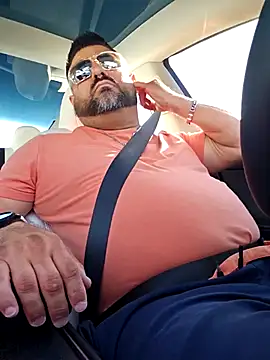 Roddog18 online show from February 25, 11:48 pm