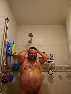 Roddog18 online show from December 22, 6:35 am