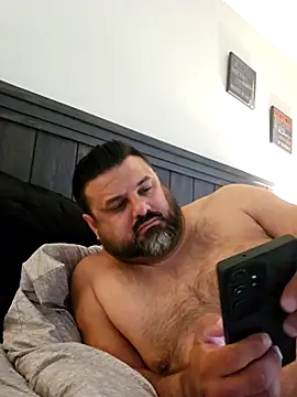 Roddog18 online show from November 1, 4:23 pm