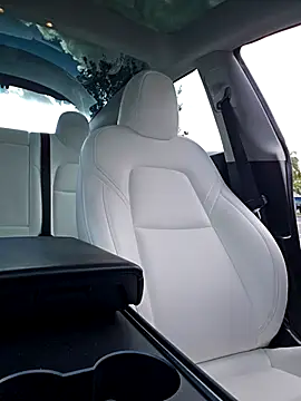 Roddog18 online show from November 17, 7:29 pm