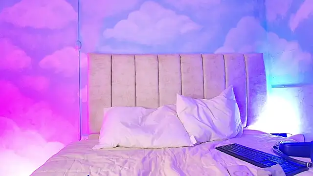 Nikolbrice online show from April 12, 2:04 am