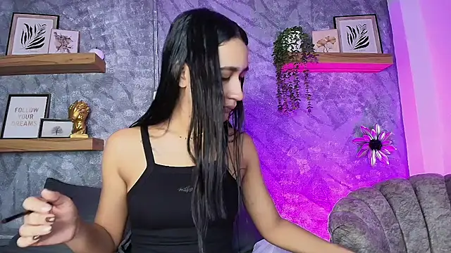 Nikolbrice online show from February 13, 7:03 pm