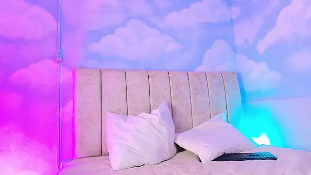 Nikolbrice online show from April 14, 2:05 am