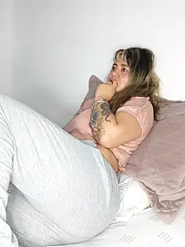 Snapshot of Zoe_riivas chatting on January 10, 9:48 am Zoe riivas online show from January 10, 9:48 am