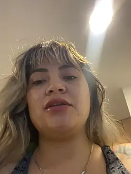 Snapshot of Zoe_riivas chatting on February 19, 11:07 am Zoe riivas online show from February 19, 11:07 am