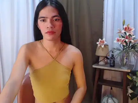 sweet yummy69 online show from November 24, 11:16 pm