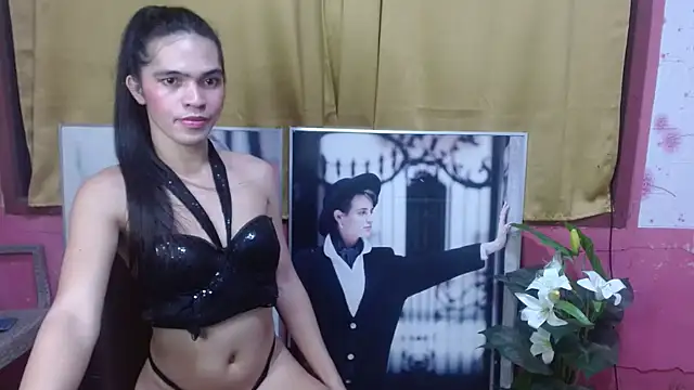 sweet yummy69 online show from November 2, 12:32 pm