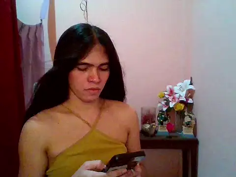 sweet yummy69 online show from February 23, 11:05 pm