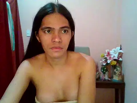 sweet yummy69 online show from March 26, 10:40 pm