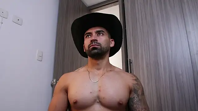 Snapshot of SOY_MIKE chatting on November 26, 1:00 pm SOY MIKE online show from November 26, 1:00 pm