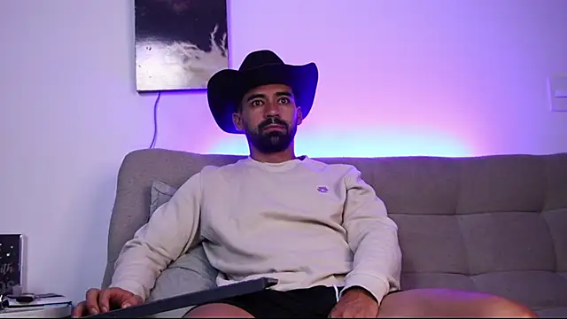 Snapshot of SOY_MIKE chatting on February 17, 10:23 am SOY MIKE online show from February 17, 10:23 am