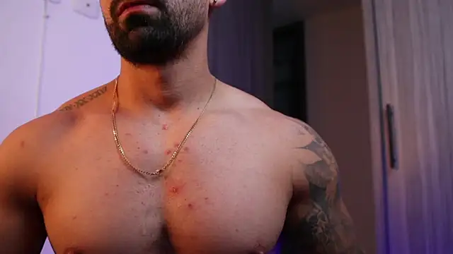 Snapshot of SOY_MIKE chatting on November 1, 3:13 am SOY MIKE online show from November 1, 3:13 am