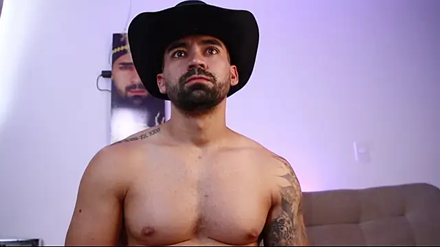 Snapshot of SOY_MIKE chatting on February 27, 2:06 pm SOY MIKE online show from February 27, 2:06 pm