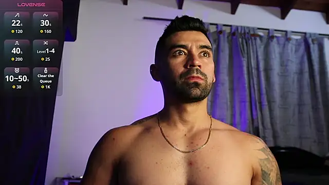 Snapshot of SOY_MIKE chatting on October 27, 11:05 pm SOY MIKE online show from October 27, 11:05 pm