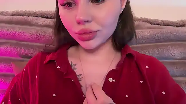 AlmaryKim online show from May 15, 6:39 pm